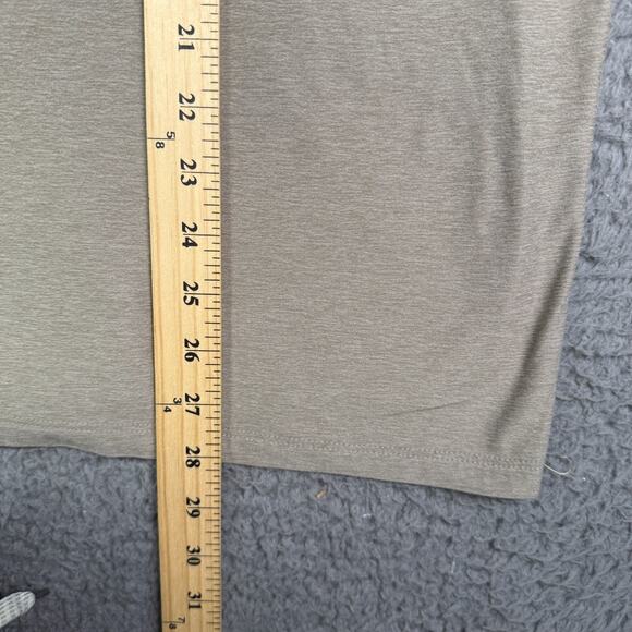 Vuori Shirt Mens M Beige Bridge Button Up Short Sleeve Soft Stretch - Picture 8 of 9